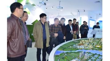 清華環(huán)?？偛冒似诎嗌W臨博世科參觀指導工作
